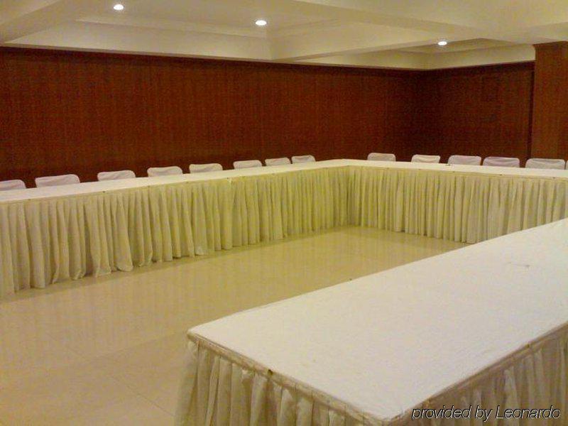 Genx Banjara Hill 1589 Hotel Hyderabad Ngoại thất bức ảnh