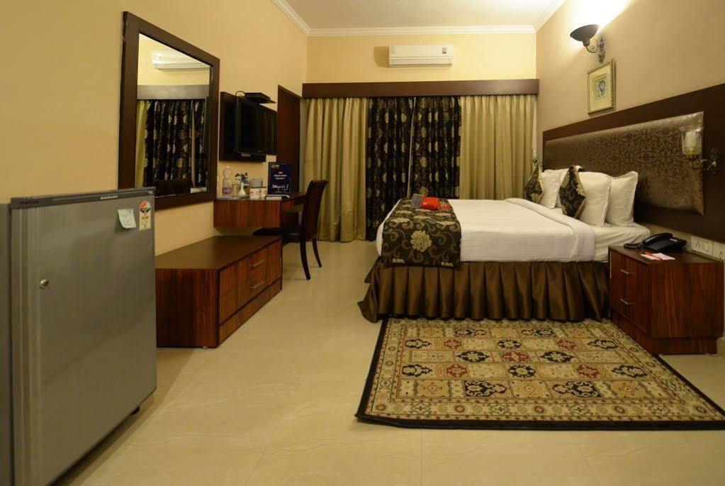 Genx Banjara Hill 1589 Hotel Hyderabad Ngoại thất bức ảnh