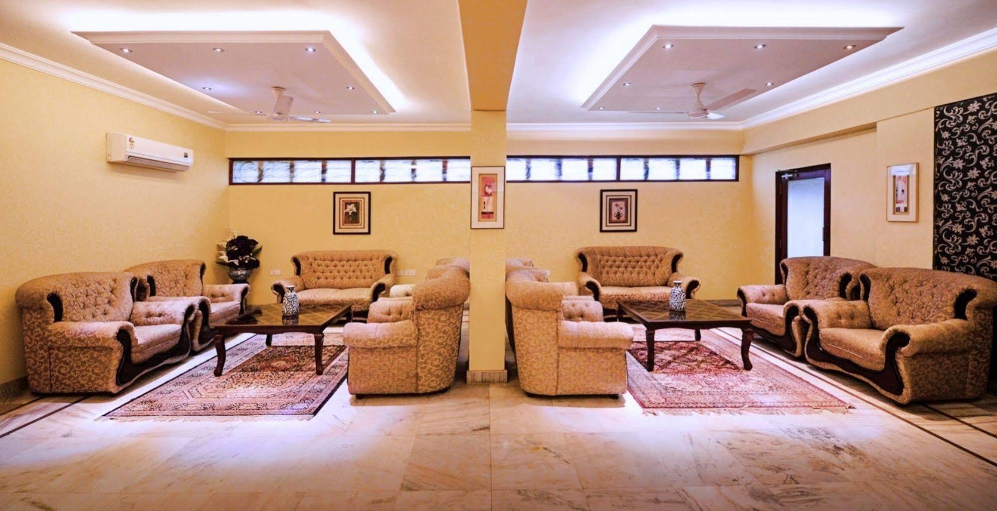 Genx Banjara Hill 1589 Hotel Hyderabad Ngoại thất bức ảnh